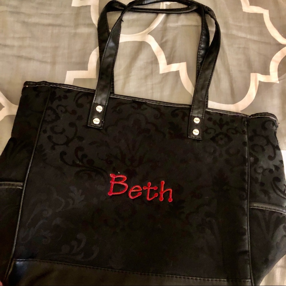 ThirtyOne Personalized Tote - Black, BETH